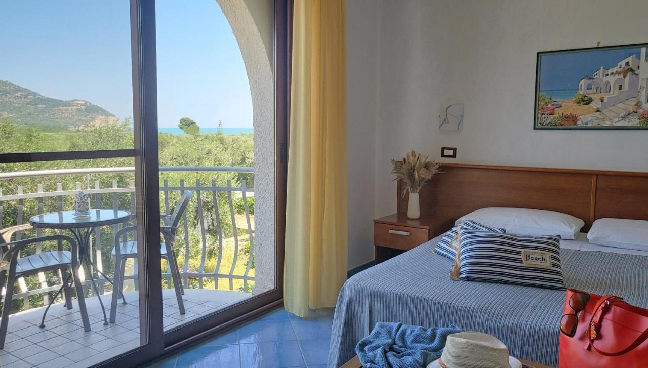 Hotel Residence Torre Del Porto Mattinata Dış mekan fotoğraf